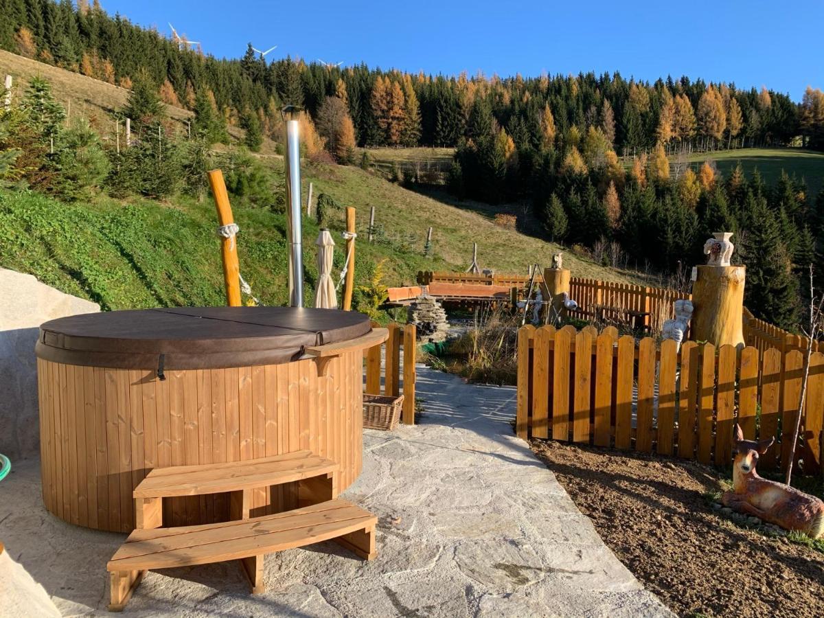 Gluehwuermchenhuette Villa Ratten Екстериор снимка