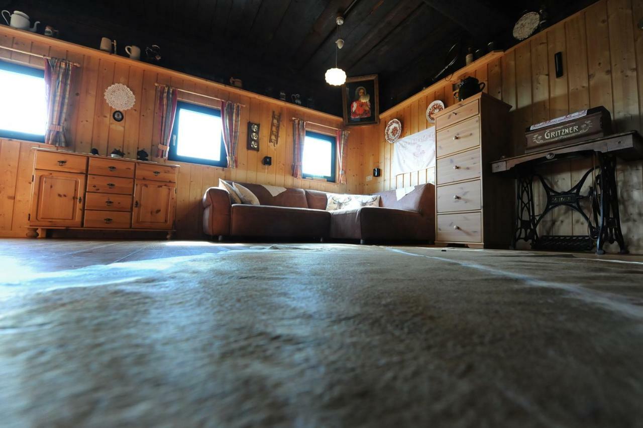 Gluehwuermchenhuette Villa Ratten Екстериор снимка