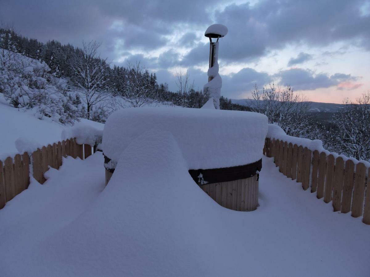 Gluehwuermchenhuette Villa Ratten Екстериор снимка